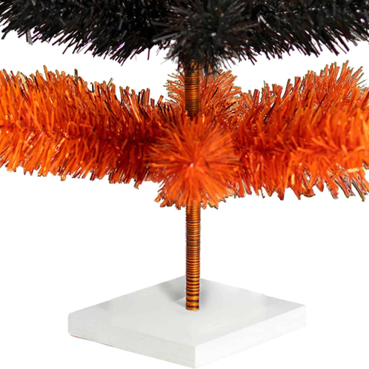 HALLOWEEN LAYERED TINSEL CHRISTMAS TREE