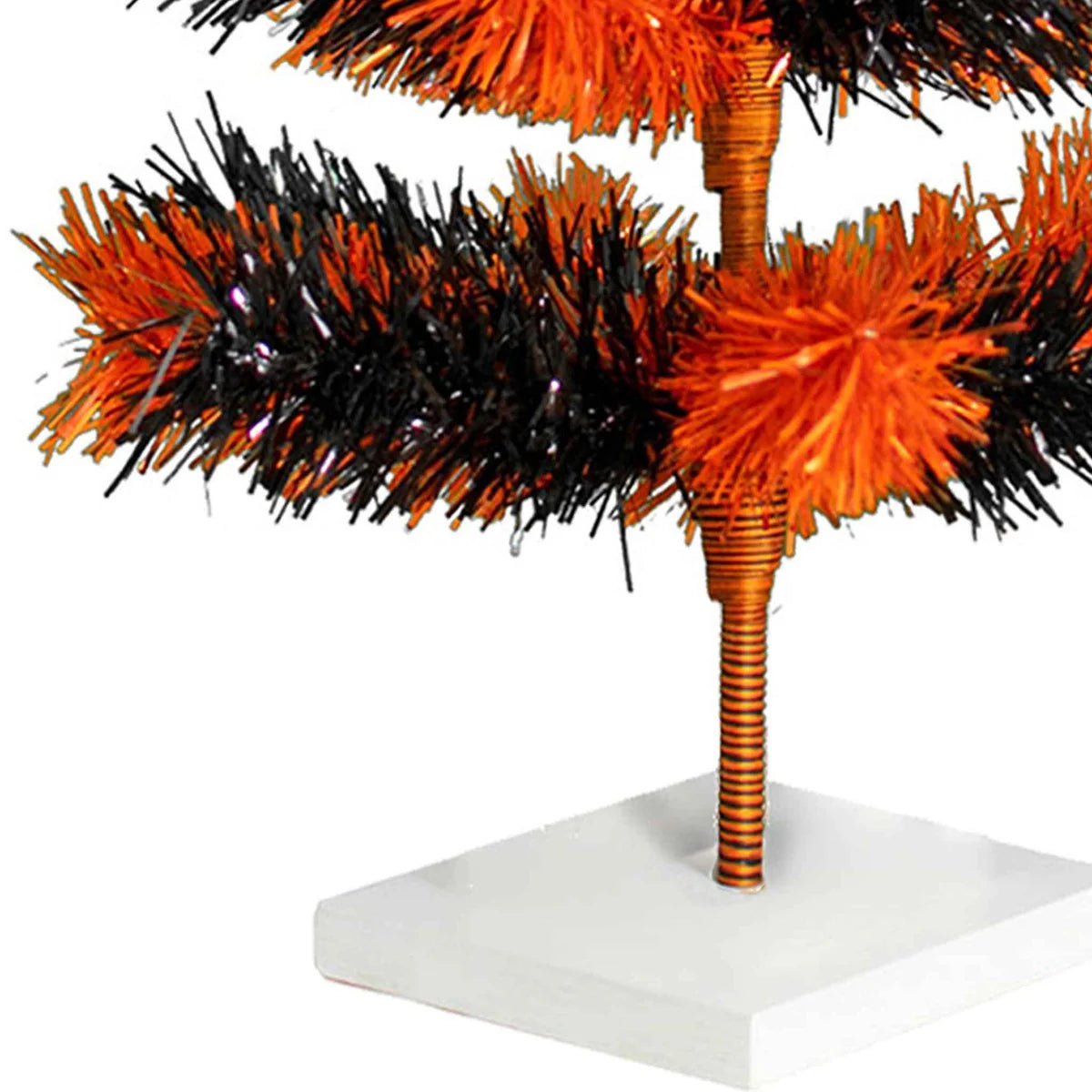 HALLOWEEN MIXED BRUSH CHRISTMAS TREE
