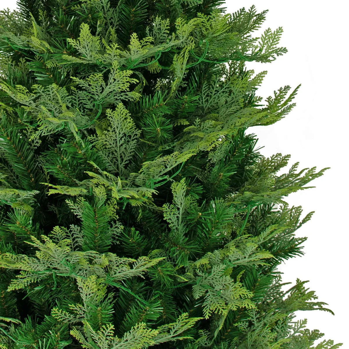 LUXE CHRISTMAS PRE-LIT LEYLAND CYPRESS TREE