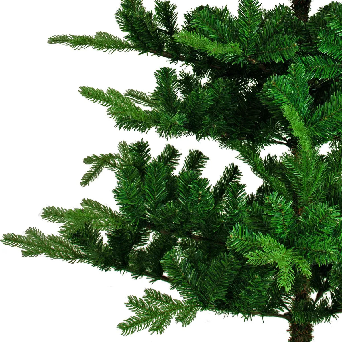 LUXE CHRISTMAS SILVERTIP TREE