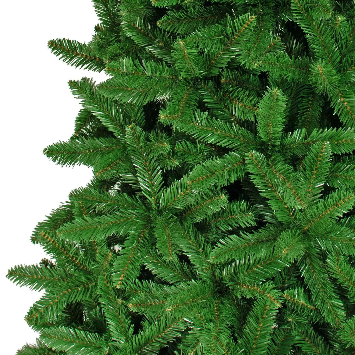 LUXE CHRISTMAS VIRGINIA PINE TREE