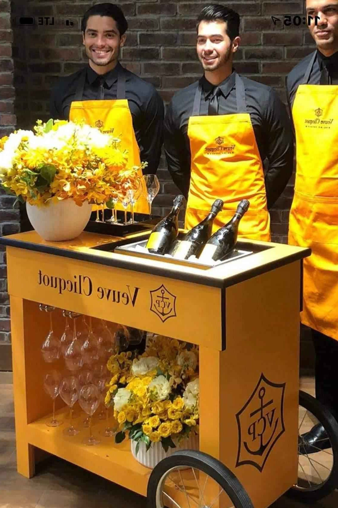 CHAMPAGNE & WINE BAR CART