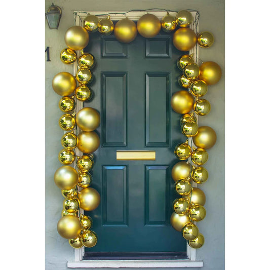 BALL ORNAMENT GARLAND DOOR SWAG