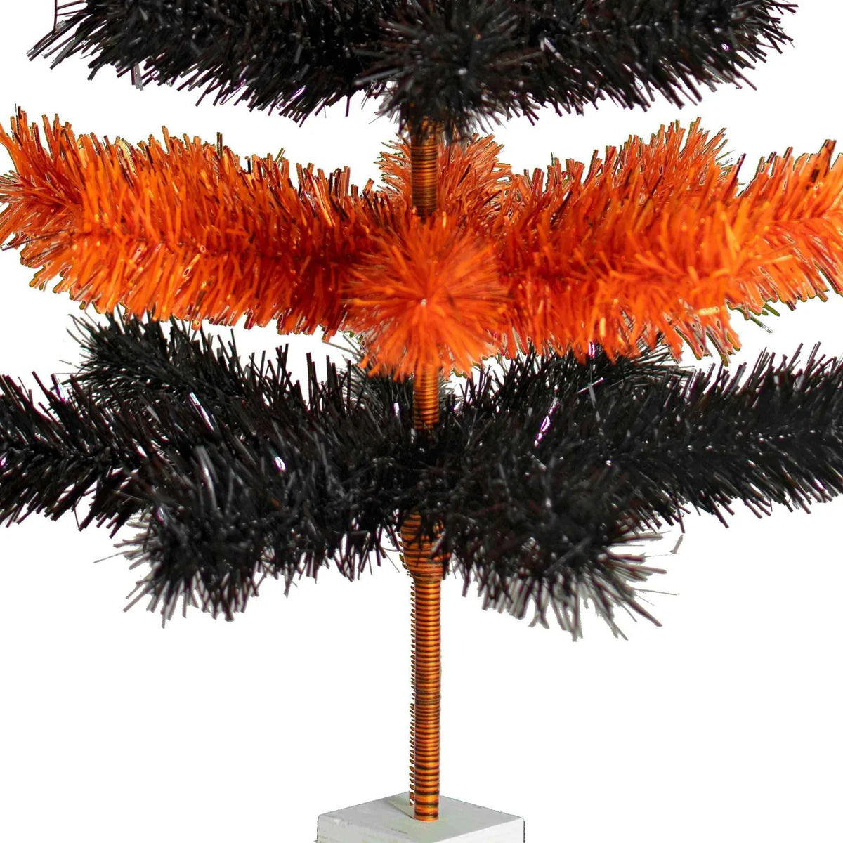 HALLOWEEN LAYERED TINSEL CHRISTMAS TREE