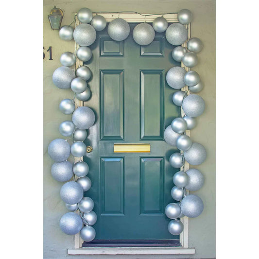 SILVER BALL ORNAMENT GARLAND DOOR SWAG