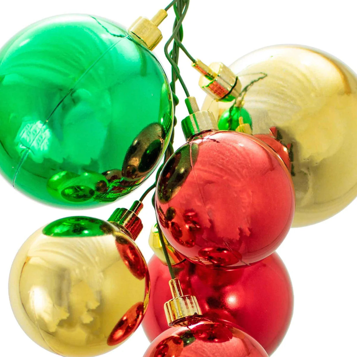 THE CLASSIC CHRISTMAS BALL CLUSTER