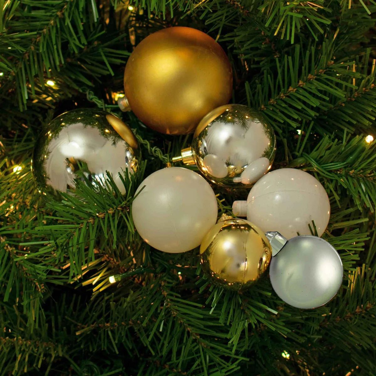 THE SHINY GOLD, SILVER AND WHITE BALL CLUSTER